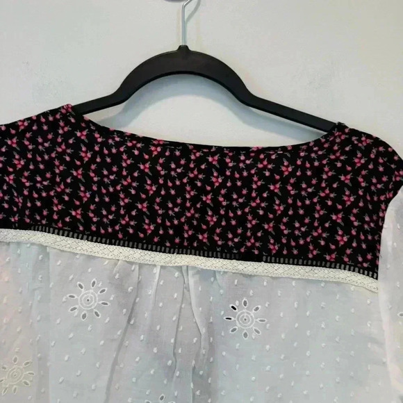 Matilda Jane Womens Size M Eyelet Floral Blouse Cherry Print Popover - Picture 8 of 10